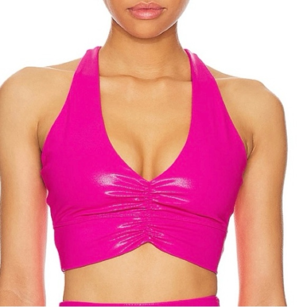 Beach Riot sports bra and matching leggings sz small. Hot pink. NEW